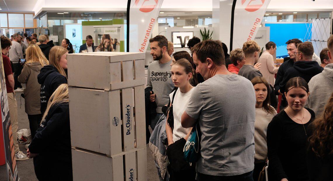 28. Azubi-Messe der Volksbank am 12. September